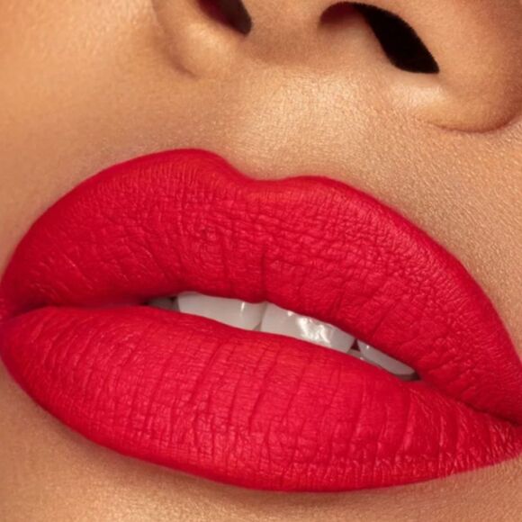 Jaclyn Cosmetics PoutSpoken Liquid Lipstick - Picture 4 of 6